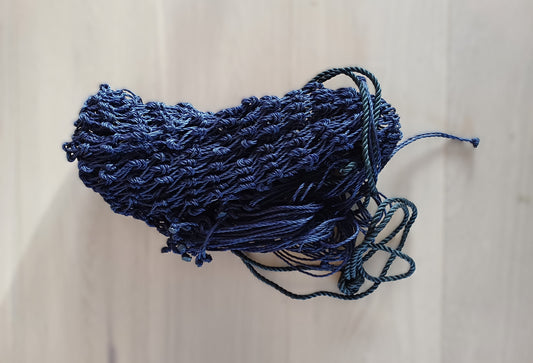 Grand filet à foin bleu
